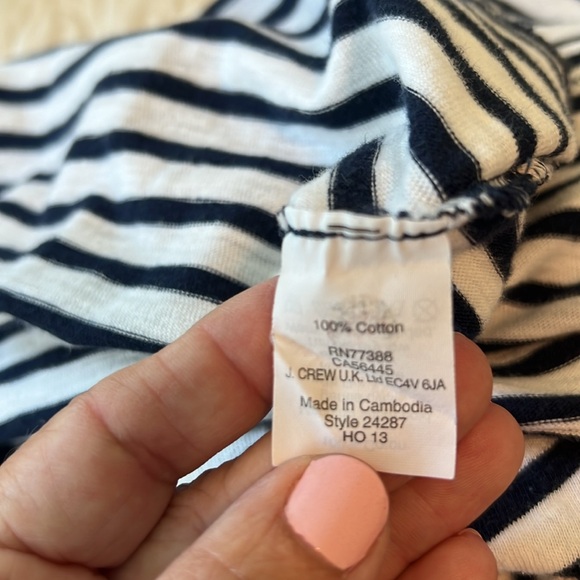 J. Crew , 3/4 sleeve, blue and white stripe. Zip in back, cotton. - Picture 8 of 8